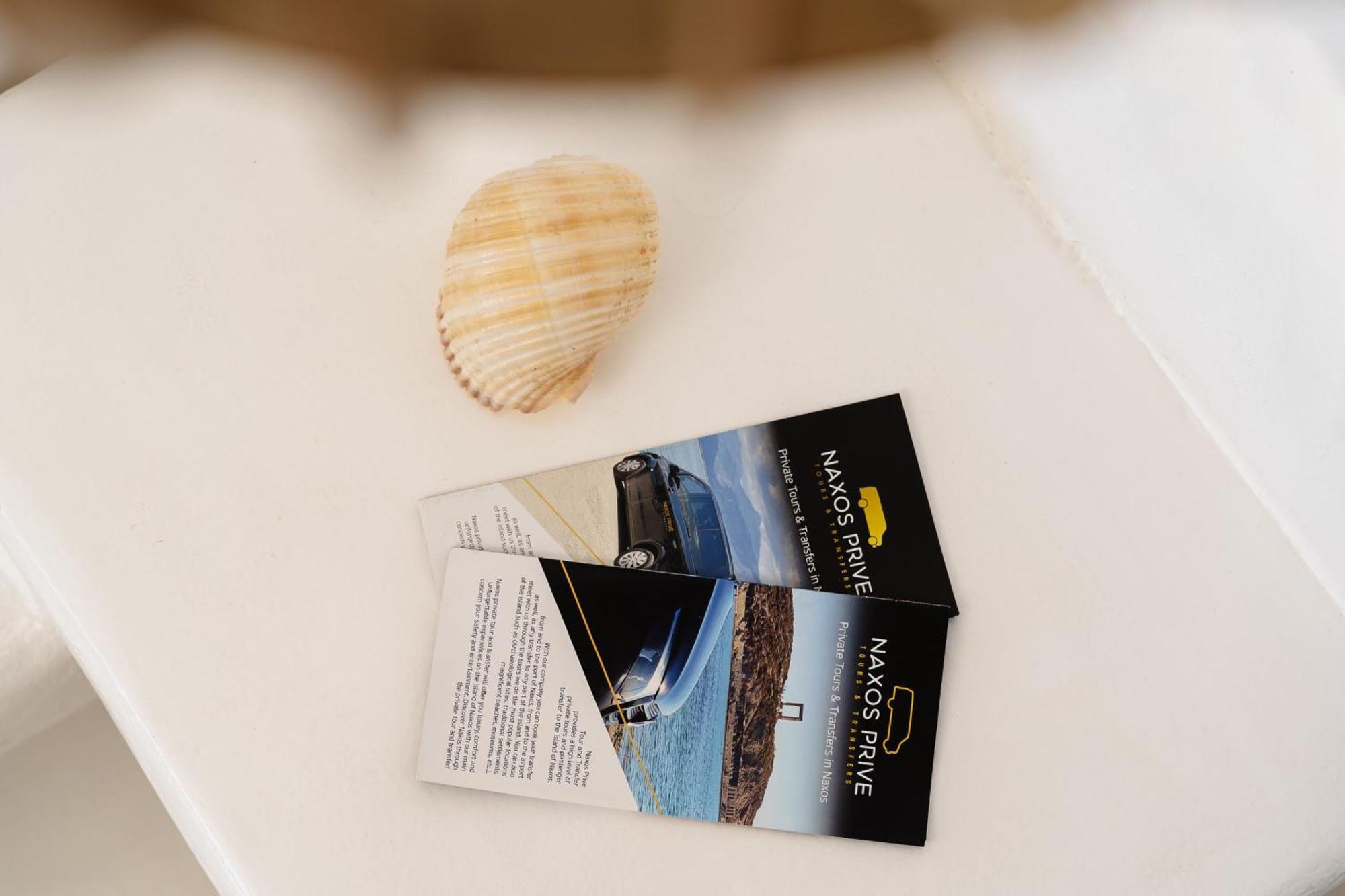 Manios Suites Agia Anna  Exteriör bild
