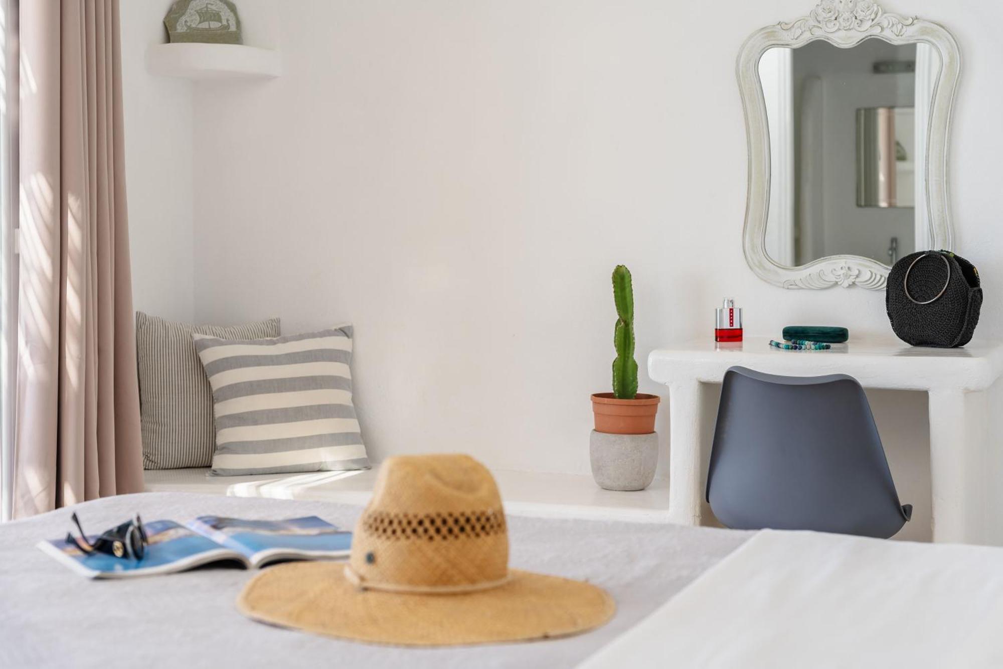 Manios Suites Agia Anna  Exteriör bild